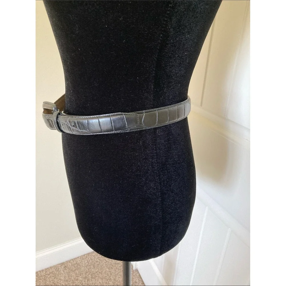 WCM New York Women's Black Croc-Embossed‎ Leather Belt Size Medium Classic